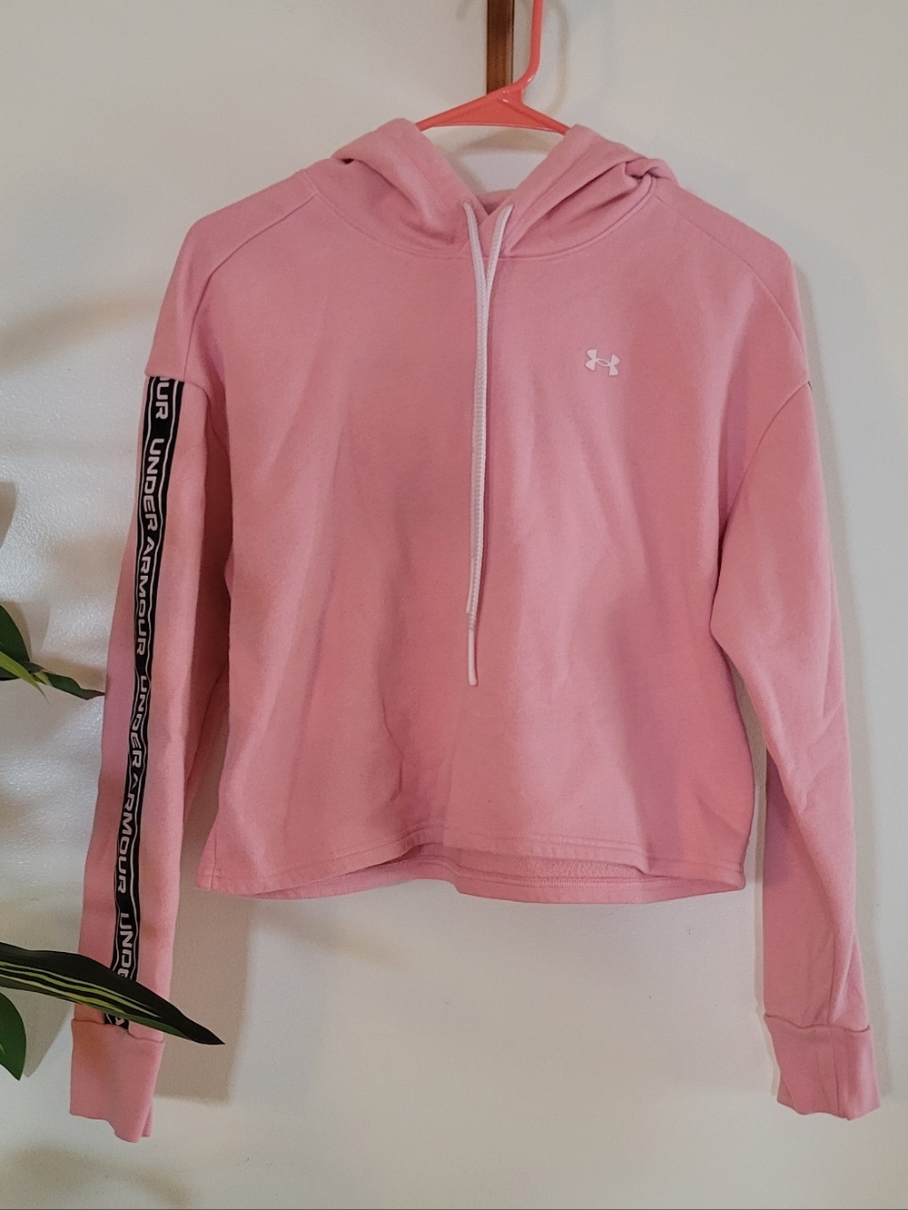 Under Armour Pink Long Sleeve Cropped Hoodie